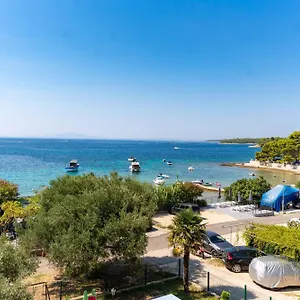  Apartment Petra S Pogledom Na Kroatien